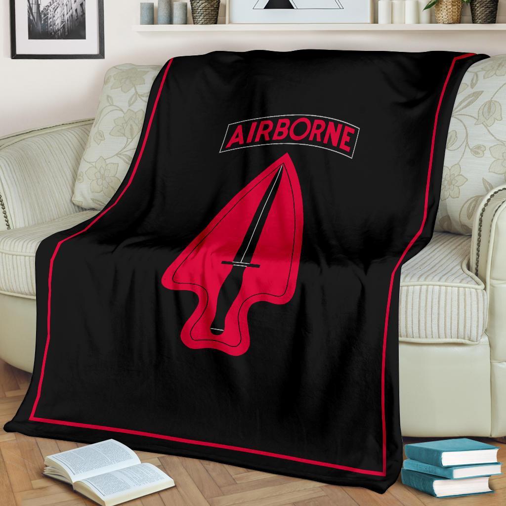 fleece blanket Large (70 x 54 inches / 180 x 140 cm) USASOC Fleece Throw Blanket