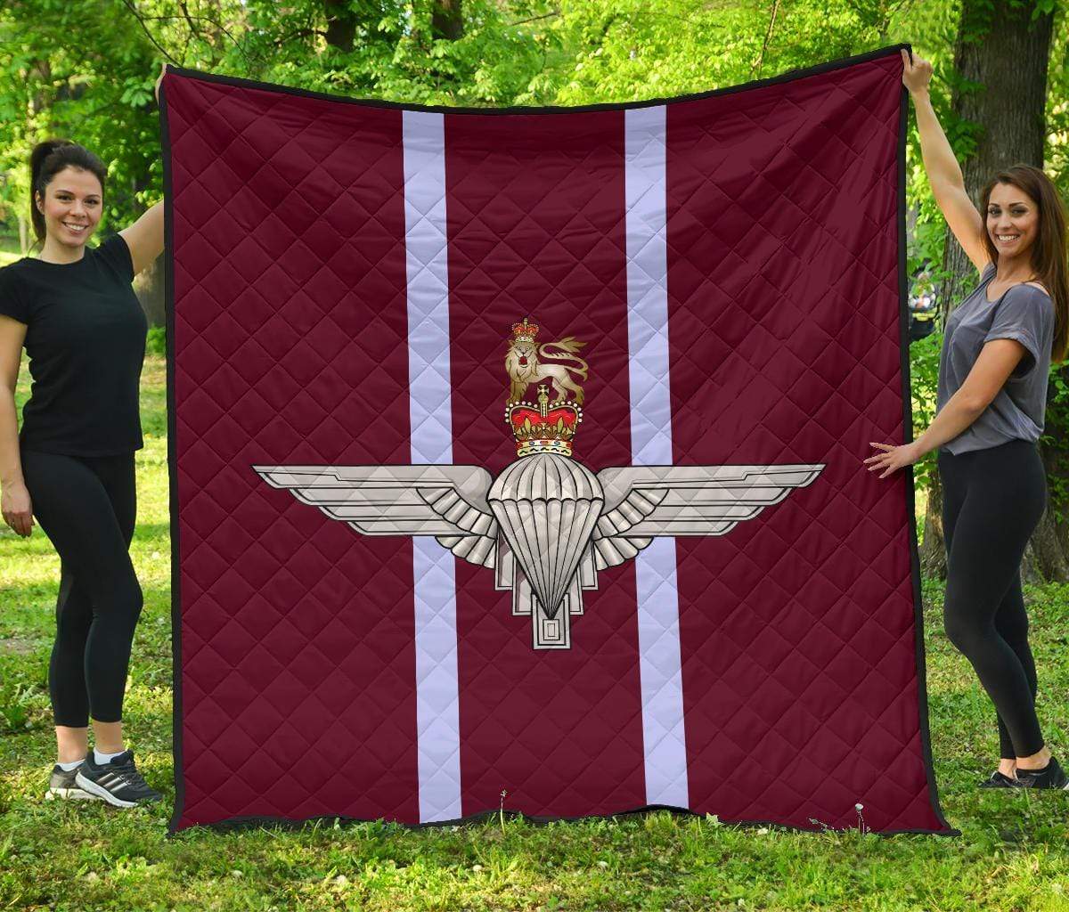 quilt King (91 x 102 inches / 231 x 259 cm) Parachute Regiment Quilted Blanket