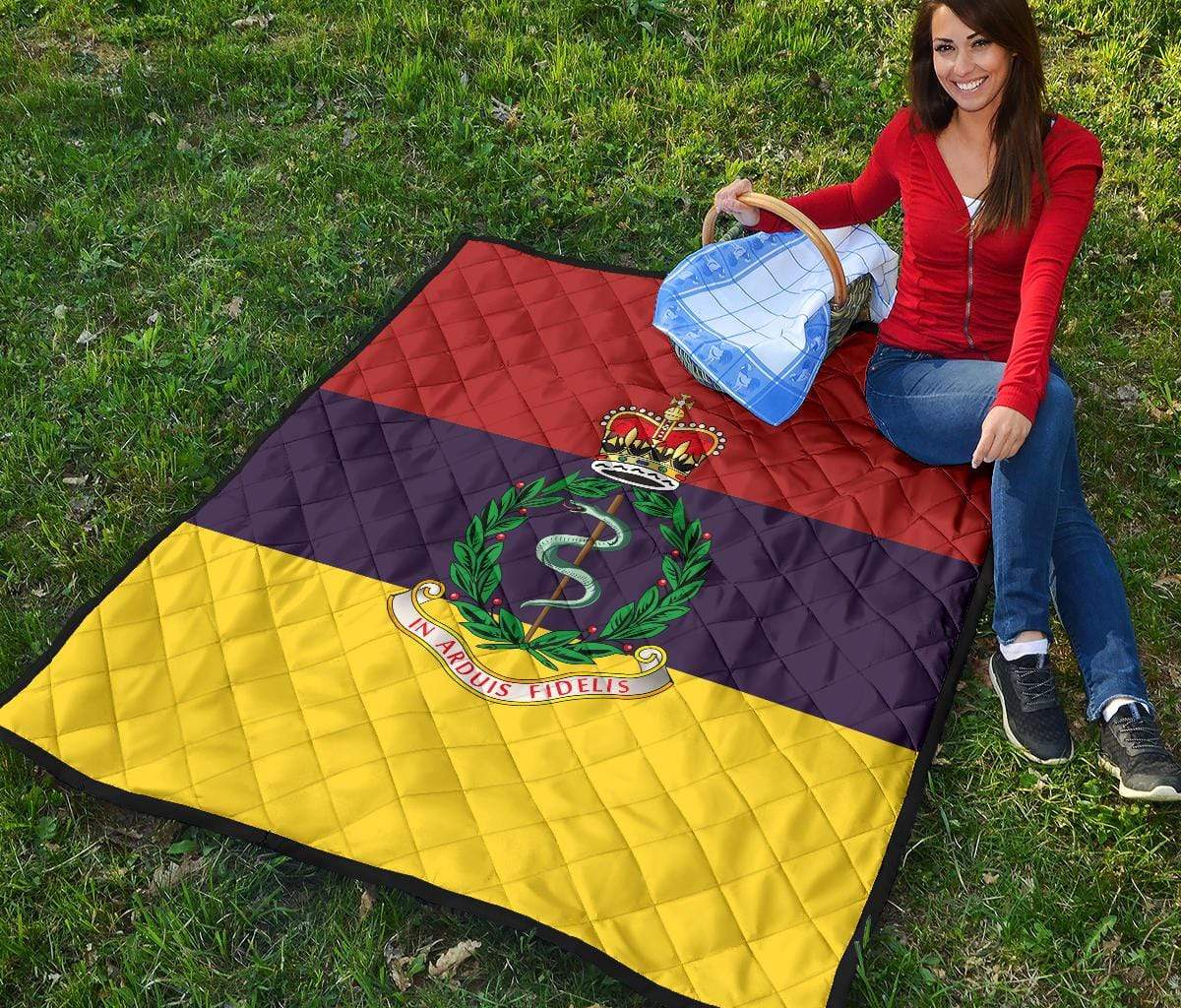 quilt Throw Blanket (55 x 60 inches / 140 x 152 cm) Royal Army Medical Corps Quilted Blanket