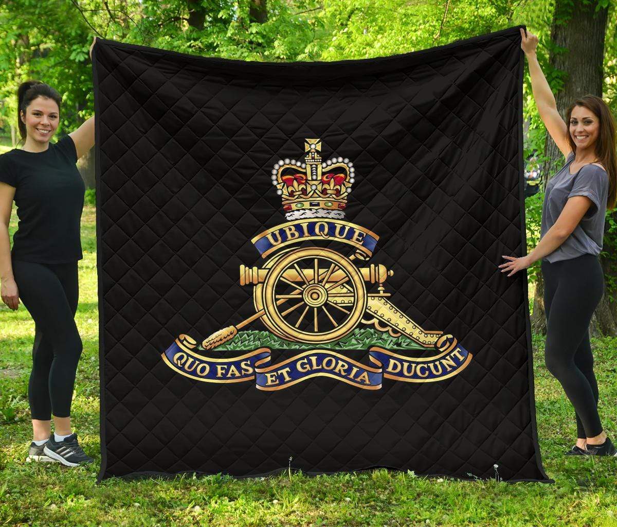 quilt King (91 x 102 inches / 231 x 259 cm) Royal Artillery Quilted Blanket