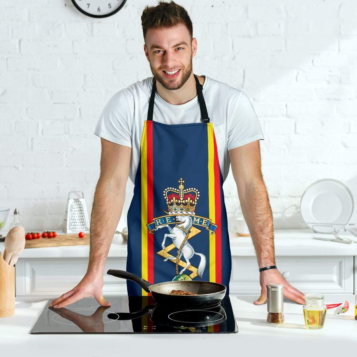 apron Universal Fit Royal Electrical and Mechanical Engineers Men's Apron