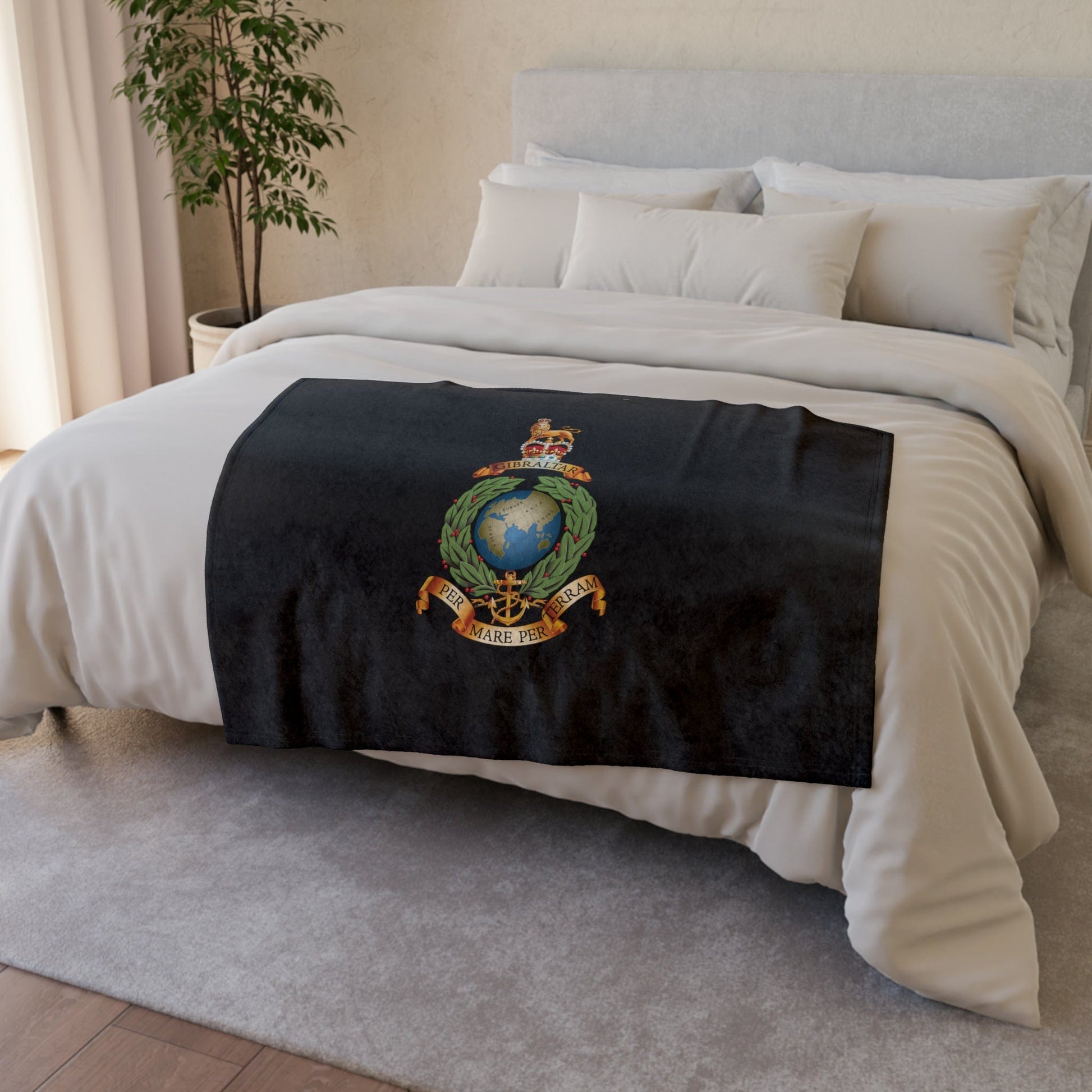 Fleece Blanket 30'' × 40'' Royal Marine Fleece Blanket (Black Background)