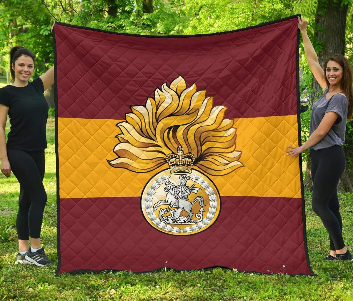 quilt King (91 x 102 inches / 231 x 259 cm) Royal Regiment of Fusiliers Quilted Blanket